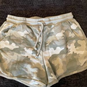 Camo shorts soft